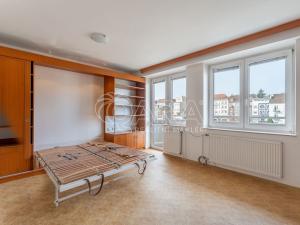 Pronájem bytu 1+1, Brno - Královo Pole, Mojmírovo náměstí, 47 m2
