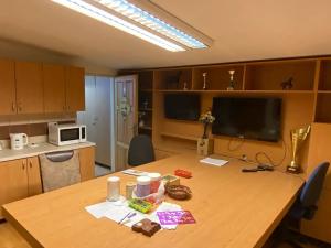 Prodej výrobních prostor, Vanovice, 2900 m2