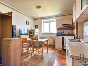 Prodej bytu 2+1, Vratimov, Strmá, 40 m2