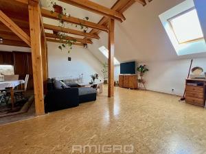 Pronájem atypického bytu, Brno, Jílkova, 98 m2