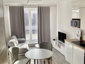 Pronájem bytu 1+kk, Škvorec - Třebohostice, 22 m2