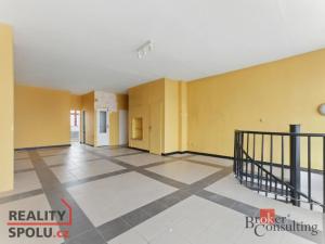 Prodej obchodního prostoru, Žďár nad Sázavou - Žďár nad Sázavou 6, Nádražní, 129 m2