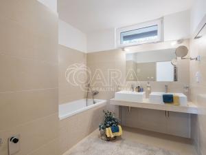 Prodej bytu 3+1, Chýně, Sluneční, 88 m2