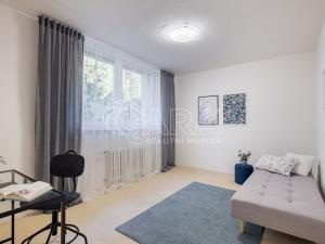 Prodej bytu 3+1, Chýně, Sluneční, 88 m2