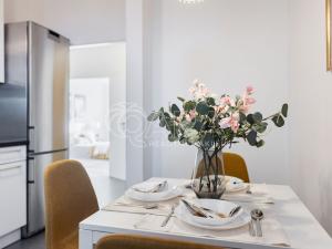 Prodej bytu 3+1, Chýně, Sluneční, 88 m2
