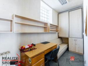 Prodej obchodního prostoru, Pardubice - Zelené Předměstí, Jilemnického, 780 m2