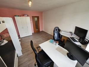 Prodej bytu 3+1, Příbram - Příbram VIII, Čechovská, 71 m2