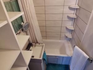 Pronájem bytu 1+1, Sušice - Sušice II, Hrádecká, 47 m2