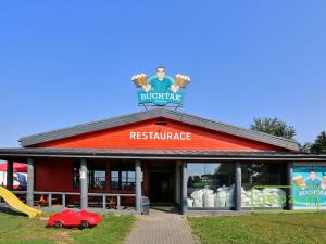Pronájem restaurace, Olomouc - Nemilany, 305 m2