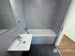 Pronájem bytu 2+kk, Chrudim, V Hliníkách, 56 m2