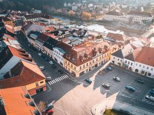Prodej činžovního domu, Sušice, náměstí Svobody, 658 m2