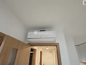 Pronájem bytu 2+kk, Praha - Žižkov, Šrámkové, 52 m2
