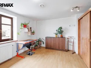 Prodej rodinného domu, Byšice, 5. května, 300 m2