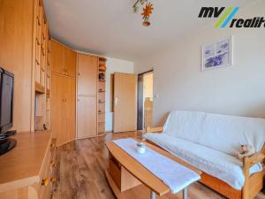 Pronájem bytu 2+1, Milovice, Komenského, 46 m2
