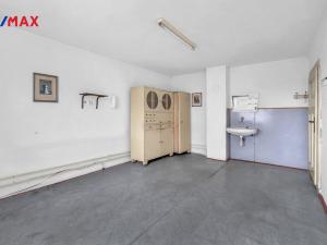 Prodej rodinného domu, Jaroměř - Jezbiny, Na Škvárovně, 218 m2