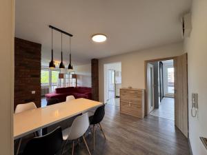 Pronájem bytu 4+1, Zlín, Družstevní, 74 m2