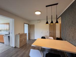 Pronájem bytu 4+1, Zlín, Družstevní, 74 m2