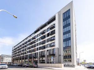 Pronájem bytu 1+kk, Praha - Holešovice, V háji, 43 m2