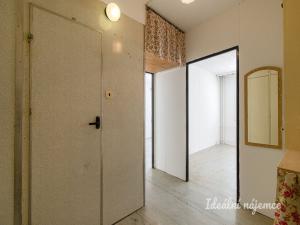 Pronájem bytu 2+kk, Praha - Michle, V zápolí, 40 m2