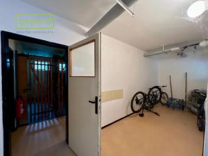 Prodej bytu 3+1, Černošice, Vrážská, 73 m2