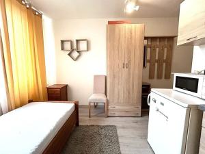 Pronájem bytu 1+kk, Praha - Černý Most, Vlčkova, 18 m2
