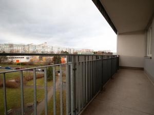 Pronájem bytu 2+kk, Praha - Háje, Jurkovičova, 37 m2