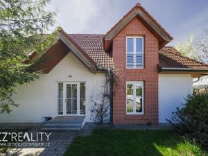 Prodej rodinného domu, Praha - Lipence, Na Bambouzku, 308 m2