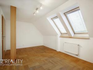 Prodej rodinného domu, Praha - Lipence, Na Bambouzku, 308 m2