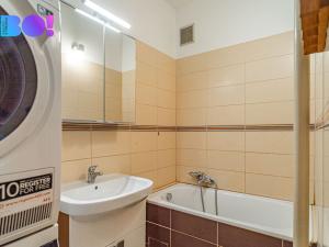 Prodej bytu 3+kk, Ostrava, Aleše Hrdličky, 64 m2