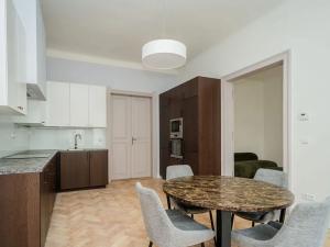 Pronájem bytu 3+kk, Praha - Vinohrady, U Kanálky, 80 m2