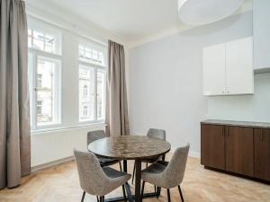 Pronájem bytu 3+kk, Praha - Vinohrady, U Kanálky, 80 m2