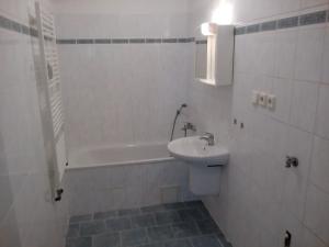 Pronájem bytu 2+kk, Kladno, náměstí starosty Pavla, 50 m2