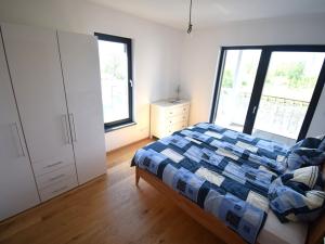 Pronájem bytu 2+kk, Praha - Karlín, Sokolova, 58 m2