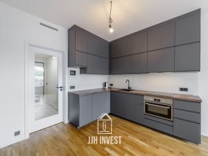 Pronájem bytu 1+kk, Praha - Smíchov, Grafická, 33 m2