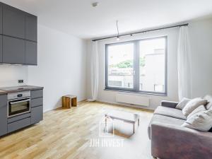 Pronájem bytu 1+kk, Praha - Smíchov, Grafická, 33 m2