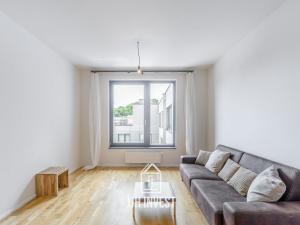 Pronájem bytu 1+kk, Praha - Smíchov, Grafická, 33 m2