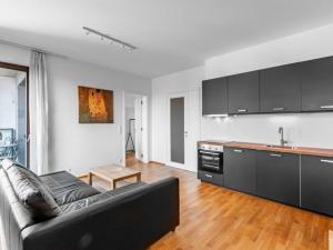 Pronájem bytu 2+kk, Praha - Holešovice, Sanderova, 51 m2
