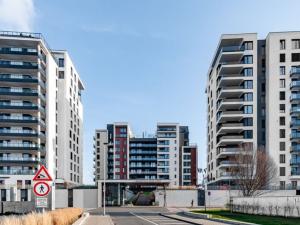 Pronájem bytu 2+kk, Praha - Holešovice, Sanderova, 51 m2