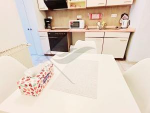 Pronájem bytu 1+1, Praha - Vyšehrad, Neklanova, 33 m2