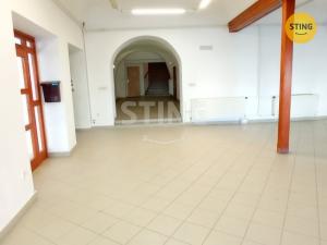 Pronájem obchodního prostoru, Litovel, Nám. Př. Otakara, 50 m2