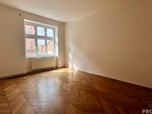 Pronájem bytu 2+1, Český Těšín, Čapkova, 80 m2
