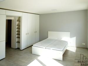 Pronájem bytu 1+kk, Brno - Židenice, Skorkovského, 38 m2