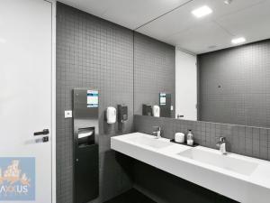 Pronájem kanceláře, Praha - Nové Město, Purkyňova, 607 m2