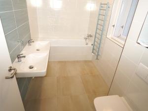 Pronájem rodinného domu, Praha - Stodůlky, K Fialce, 250 m2