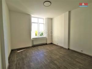 Pronájem bytu 2+1, Lomnice nad Popelkou, Komenského, 90 m2