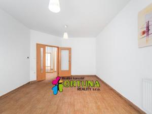 Prodej bytu 3+1, České Budějovice - České Budějovice 3, Nová, 74 m2
