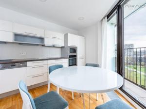 Pronájem bytu 2+kk, Praha - Žižkov, Malešická, 98 m2