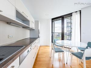 Pronájem bytu 2+kk, Praha - Žižkov, Malešická, 98 m2