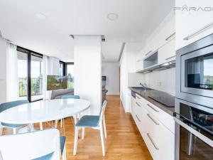 Pronájem bytu 2+kk, Praha - Žižkov, Malešická, 98 m2