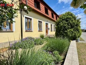 Prodej rodinného domu, Zvěrkovice, 372 m2